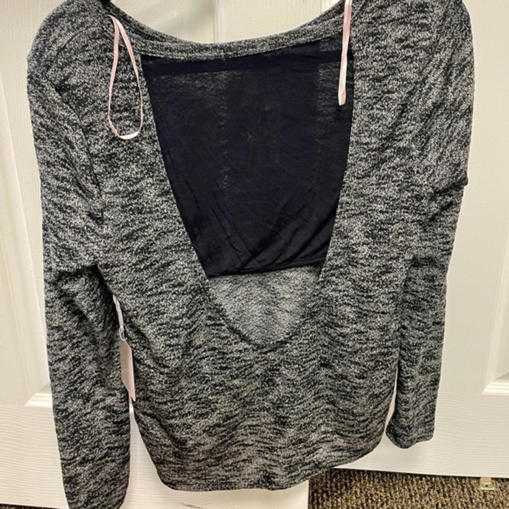 Forever 21 Contemporary Black & Grey “Static” Shirt. XL